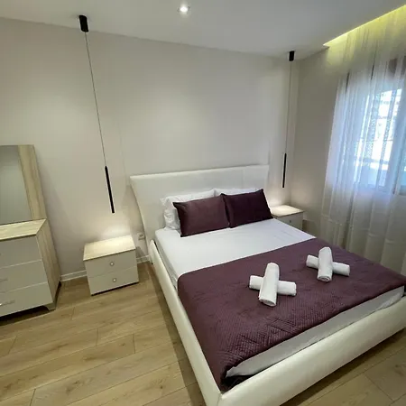 Central Stay Durrës